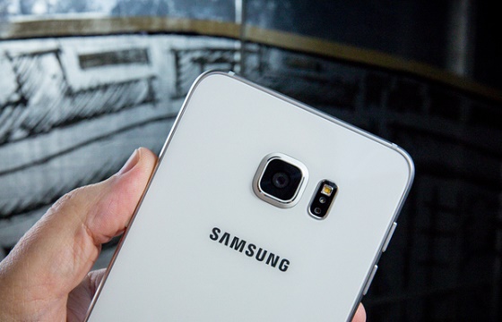 Samsung Galaxy S6 edge plus 30
