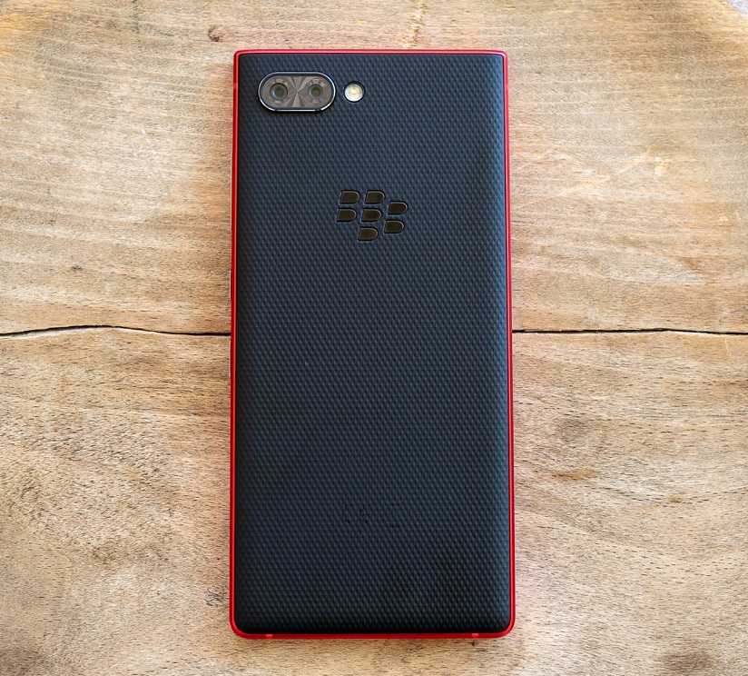 BlackBerry_KEY2_Red_Edition3.jpg