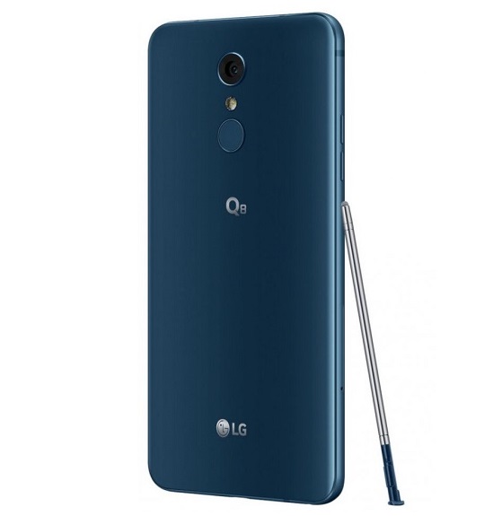 LG-Q8-2018.jpg