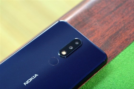 Nokia_X5_10.jpg
