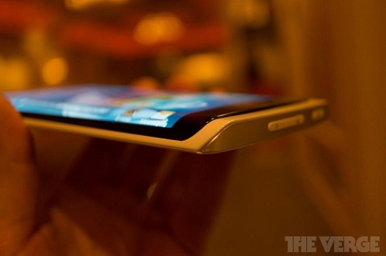 Samsung flexible AMOLED Displays 3