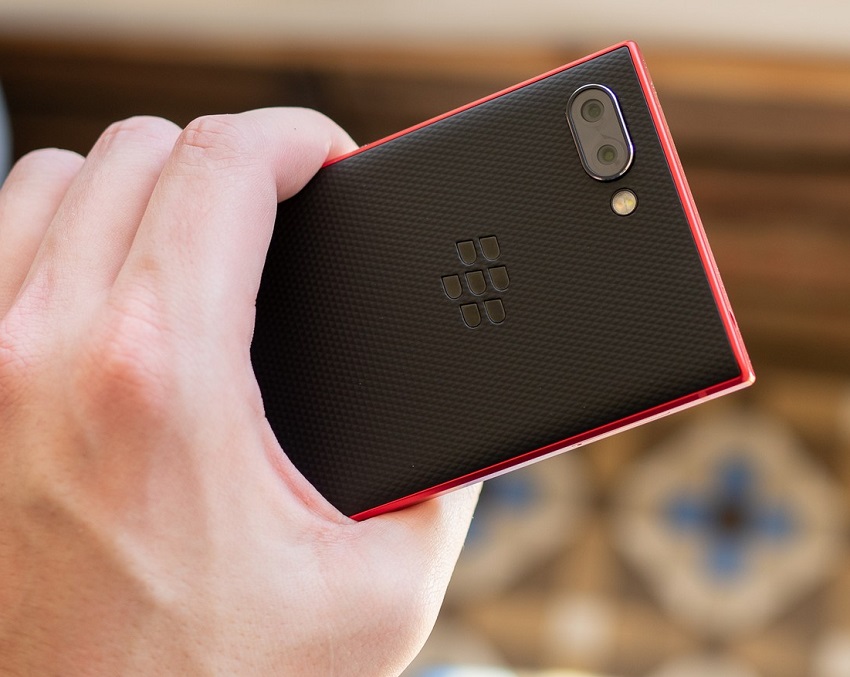 blackberry-key2-red-5.jpg