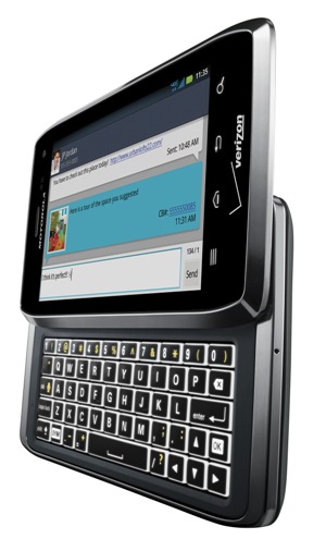 Motorola Droid 4 поступает в продажу