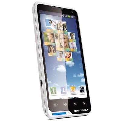 новый смартфон Motorola XT615