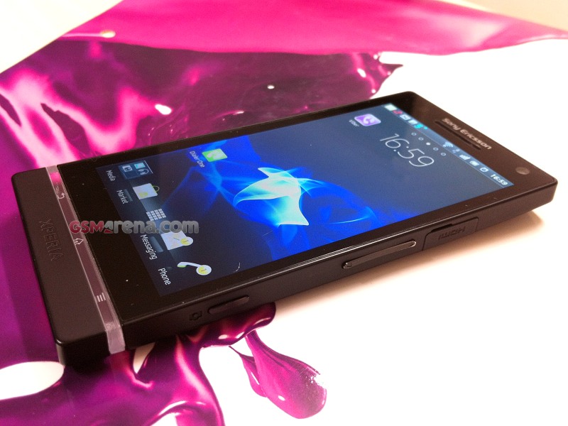 Sony Ericsson Xperia Arc HD (Nozomi) появился на фото