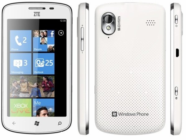 4,3-дюймовый WP-смартфон ZTE Tania выходит в продажу в Великобритании